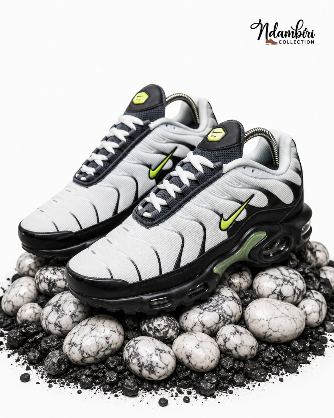 Air Max Plus TN – White/Black Volt